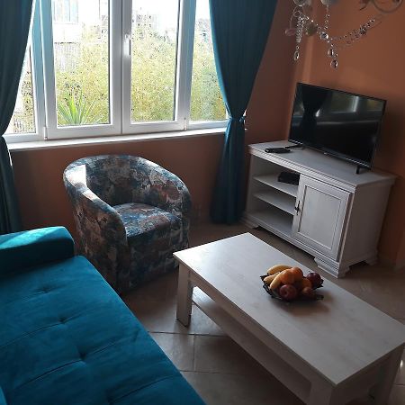 Apartmani Tanja Тиват Экстерьер фото