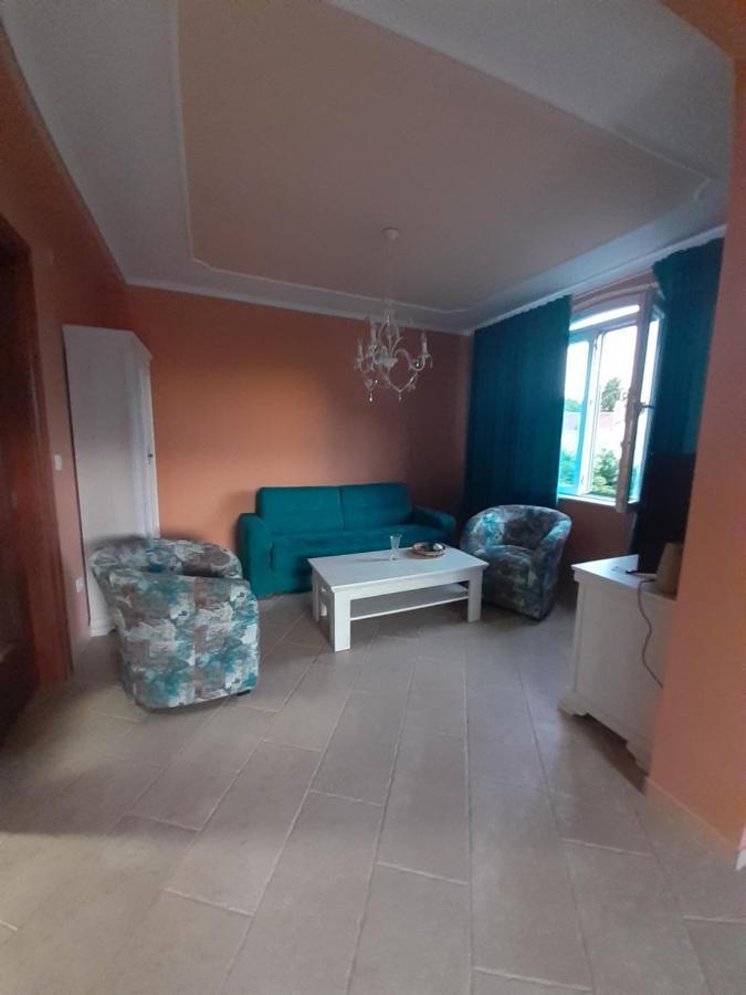 Apartmani Tanja Тиват Экстерьер фото