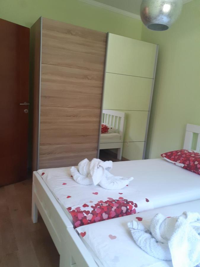 Apartmani Tanja Тиват Экстерьер фото