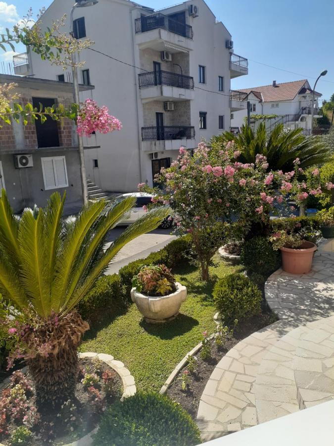 Apartmani Tanja Тиват Экстерьер фото