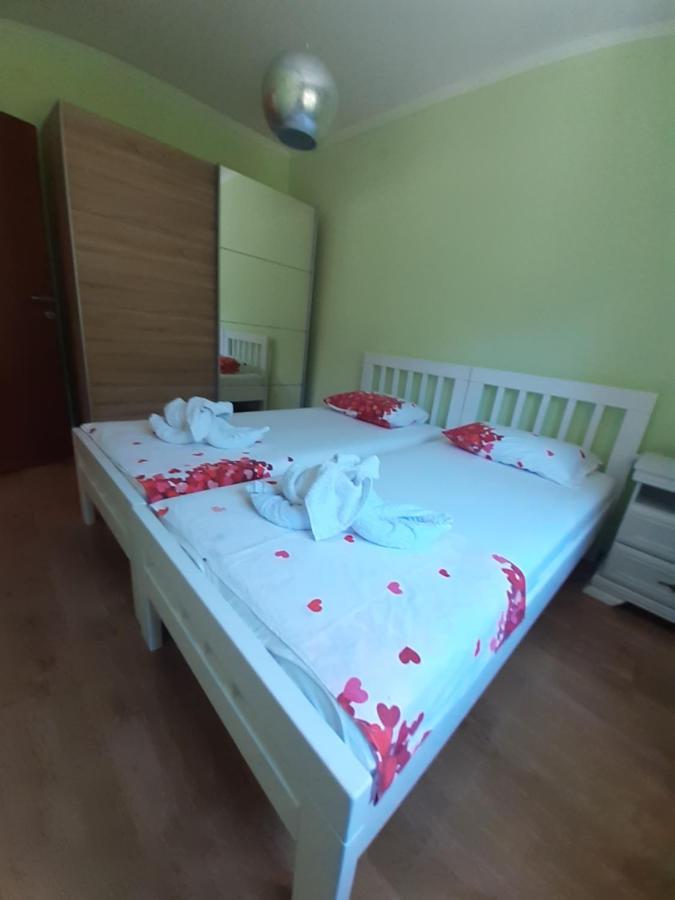 Apartmani Tanja Тиват Экстерьер фото