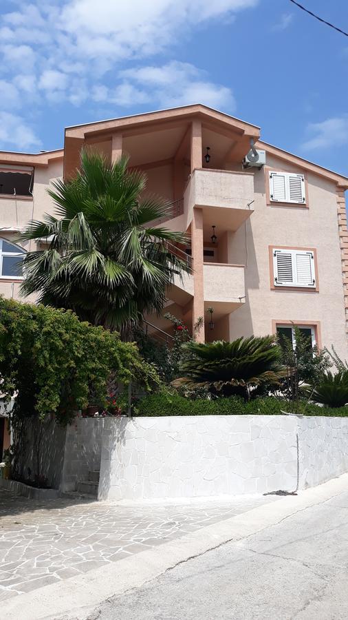 Apartmani Tanja Тиват Экстерьер фото