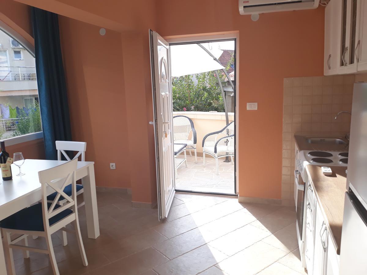 Apartmani Tanja Тиват Экстерьер фото